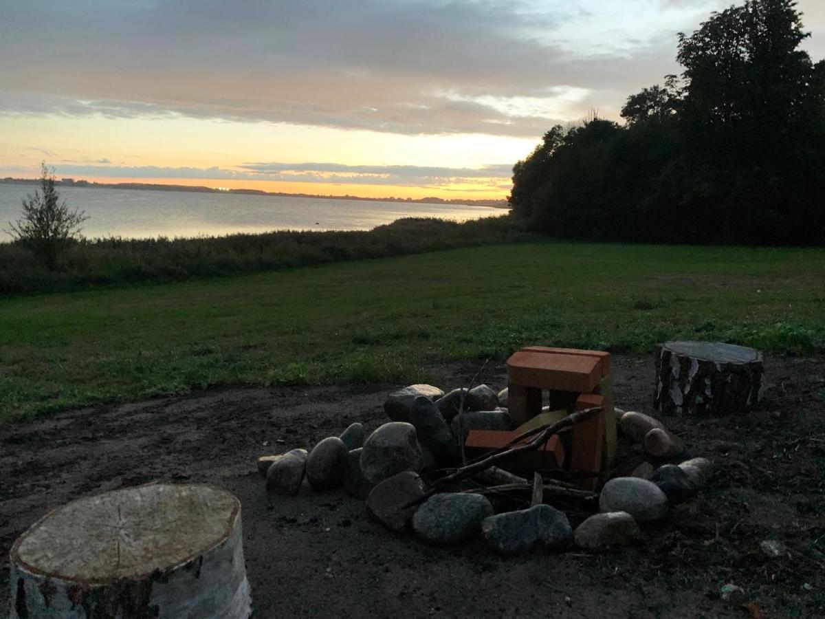 Hytte I Forste Raekke Til Fjord Hotel Holbæk Exterior foto